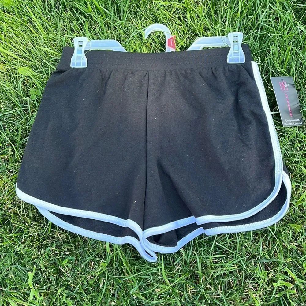 Womens Small Core Shorts